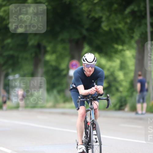 15.06.2025 - 7 Türme Triathlon Yannick Fuchs http://msf.ph/oto/7986841 15.06.2025 11:42:11 Radfahren 214, 225 meine-sportfotos.de