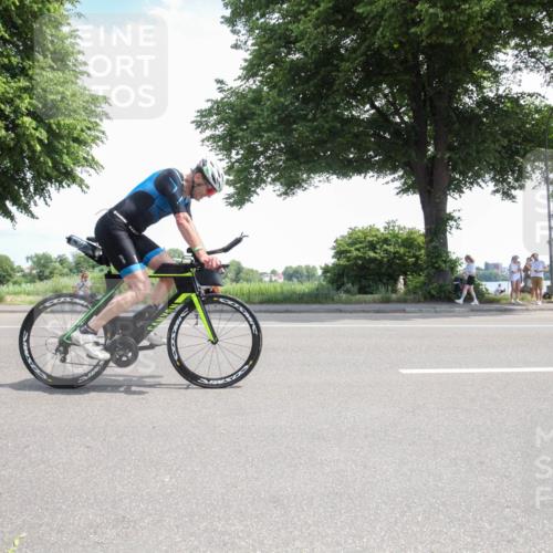 15.06.2025 - 7 Türme Triathlon Yannick Fuchs http://msf.ph/oto/7986843 15.06.2025 12:30:17 Radfahren 218, 303, 582 meine-sportfotos.de