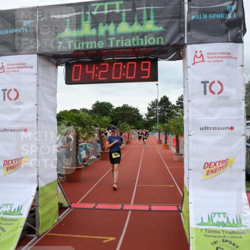 15.06.2025 - 7 Türme Triathlon Michael Strokosch http://msf.ph/oto/7986855 15.06.2025 14:20:09 Ziel 897, 906, 1026 meine-sportfotos.de