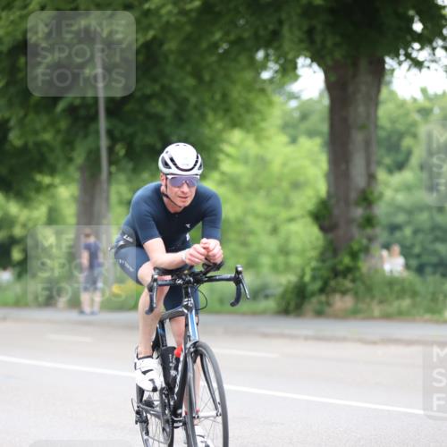 15.06.2025 - 7 Türme Triathlon Yannick Fuchs http://msf.ph/oto/7986868 15.06.2025 11:42:12 Radfahren 214, 225, 237 meine-sportfotos.de