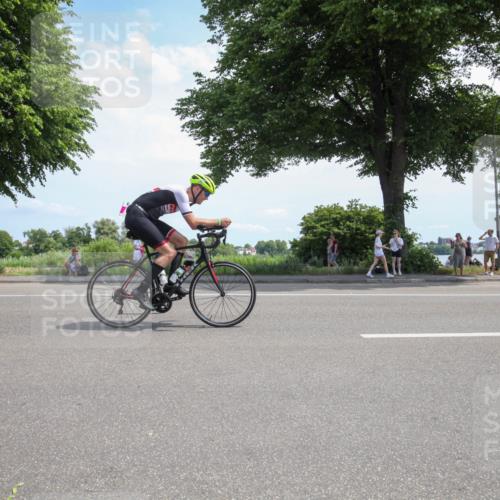 15.06.2025 - 7 Türme Triathlon Yannick Fuchs http://msf.ph/oto/7986872 15.06.2025 12:30:59 Radfahren 286, 320, 324 meine-sportfotos.de