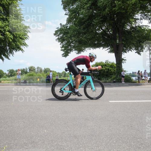 15.06.2025 - 7 Türme Triathlon Yannick Fuchs http://msf.ph/oto/7986914 15.06.2025 12:33:11 Radfahren 334, 544 meine-sportfotos.de