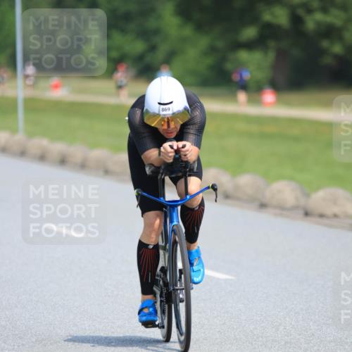 15.06.2025 - 27. Vierlanden-Triathlon H.Heesch http://msf.ph/oto/7986919 15.06.2025 11:35:06 Radfahren 662 meine-sportfotos.de