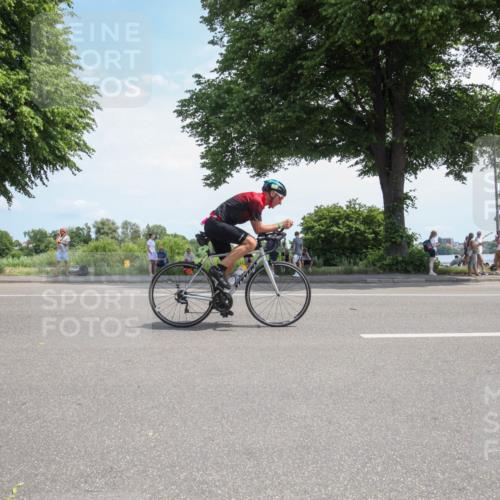 15.06.2025 - 7 Türme Triathlon Yannick Fuchs http://msf.ph/oto/7986924 15.06.2025 12:33:36 Radfahren  meine-sportfotos.de