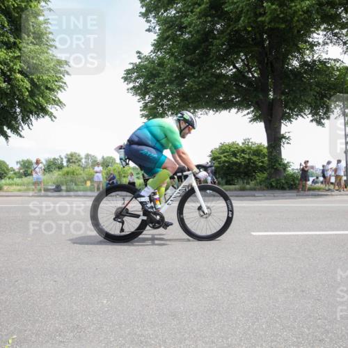 15.06.2025 - 7 Türme Triathlon Yannick Fuchs http://msf.ph/oto/7986947 15.06.2025 12:34:52 Radfahren 213, 338, 383 meine-sportfotos.de