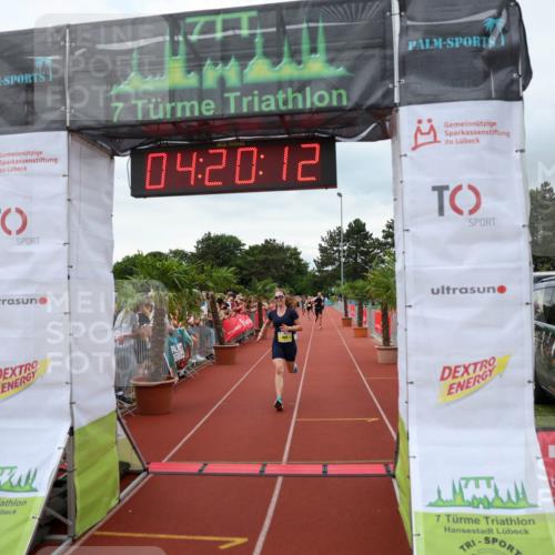 15.06.2025 - 7 Türme Triathlon Michael Strokosch http://msf.ph/oto/7986983 15.06.2025 14:20:12 Ziel 897, 906, 1026 meine-sportfotos.de