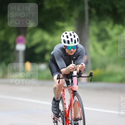 15.06.2025 - 7 Türme Triathlon Yannick Fuchs http://msf.ph/oto/7987008 15.06.2025 11:42:22 Radfahren 236, 237 meine-sportfotos.de