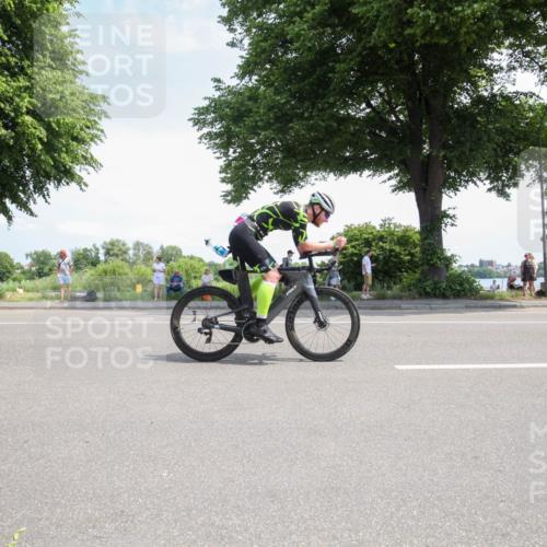 15.06.2025 - 7 Türme Triathlon Yannick Fuchs http://msf.ph/oto/7987028 15.06.2025 12:38:20 Radfahren  meine-sportfotos.de