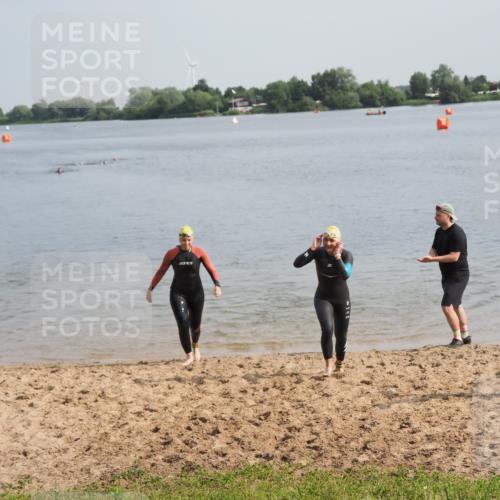 21.06.2025 - 27. Vierlanden-Triathlon MichiJ http://msf.ph/oto/7987045 15.06.2026 09:12:01 Schwimmen 201, 215, 229, 245 meine-sportfotos.de