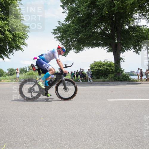 15.06.2025 - 7 Türme Triathlon Yannick Fuchs http://msf.ph/oto/7987059 15.06.2025 12:39:26 Radfahren 205, 666 meine-sportfotos.de