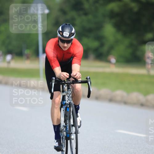 15.06.2025 - 27. Vierlanden-Triathlon H.Heesch http://msf.ph/oto/7987104 15.06.2025 11:36:13 Radfahren 651, 702, 725, 764 meine-sportfotos.de