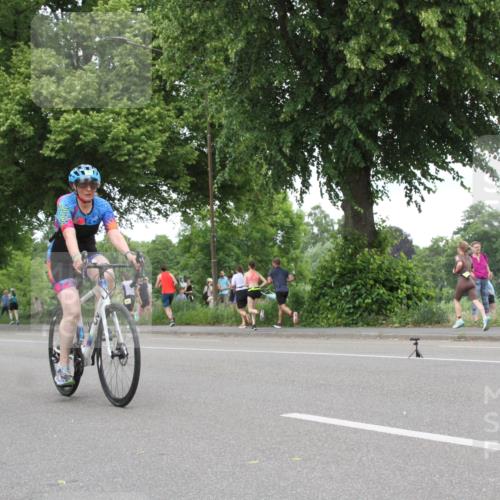 15.06.2025 - 7 Türme Triathlon Yannick Fuchs http://msf.ph/oto/7987125 15.06.2025 13:54:27 Radfahren  meine-sportfotos.de