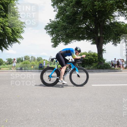15.06.2025 - 7 Türme Triathlon Yannick Fuchs http://msf.ph/oto/7987127 15.06.2025 12:41:10 Radfahren 214, 336 meine-sportfotos.de