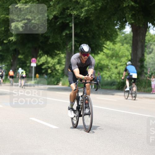 15.06.2025 - 7 Türme Triathlon Yannick Fuchs http://msf.ph/oto/7987128 15.06.2025 12:58:13 Radfahren 558, 623, 734 meine-sportfotos.de