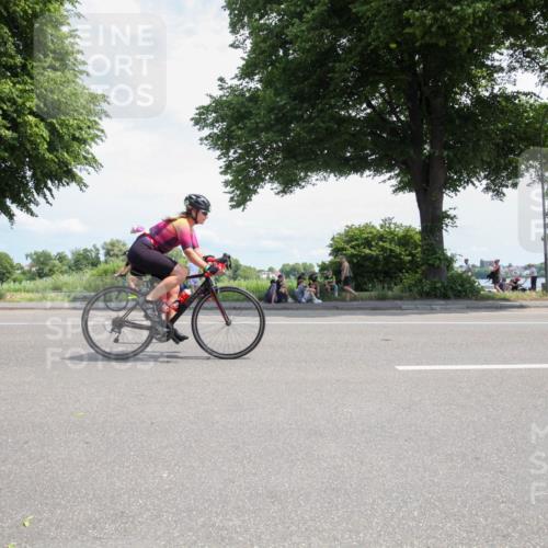 15.06.2025 - 7 Türme Triathlon Yannick Fuchs http://msf.ph/oto/7987185 15.06.2025 12:42:26 Radfahren 201, 233, 254, 263, 283, 297, 337, 465 meine-sportfotos.de