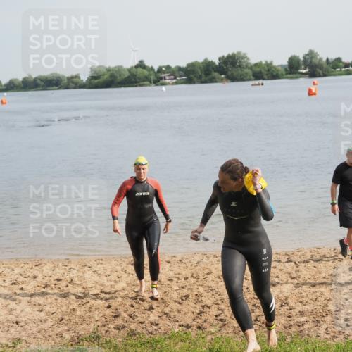 21.06.2025 - 27. Vierlanden-Triathlon MichiJ http://msf.ph/oto/7987186 15.06.2026 09:12:04 Schwimmen 201, 215, 229 meine-sportfotos.de