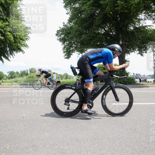 15.06.2025 - 7 Türme Triathlon Yannick Fuchs http://msf.ph/oto/7987195 15.06.2025 12:42:38 Radfahren 201, 214, 283, 306, 561 meine-sportfotos.de