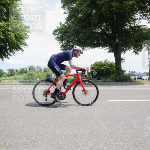 15.06.2025 - 7 Türme Triathlon Yannick Fuchs http://msf.ph/oto/7987201 15.06.2025 12:42:45 Radfahren 214, 306, 336 meine-sportfotos.de