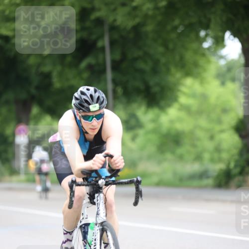 15.06.2025 - 7 Türme Triathlon Yannick Fuchs http://msf.ph/oto/7987213 15.06.2025 11:42:27 Radfahren 233, 236 meine-sportfotos.de