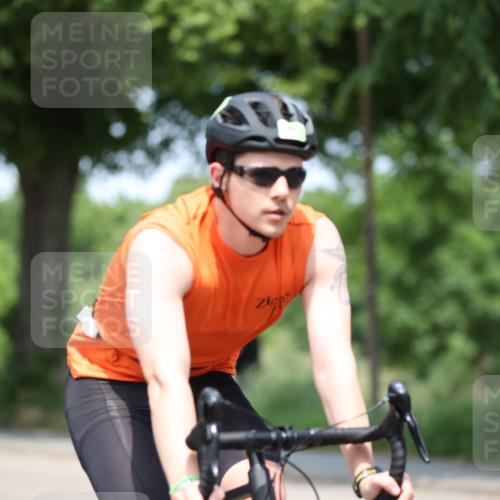 15.06.2025 - 7 Türme Triathlon Yannick Fuchs http://msf.ph/oto/7987234 15.06.2025 12:58:18 Radfahren 438, 623, 723, 734, 955 meine-sportfotos.de