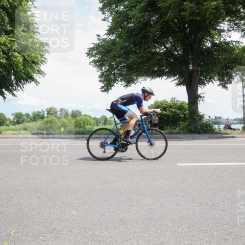 15.06.2025 - 7 Türme Triathlon Yannick Fuchs http://msf.ph/oto/7987271 15.06.2025 12:44:09 Radfahren 363 meine-sportfotos.de