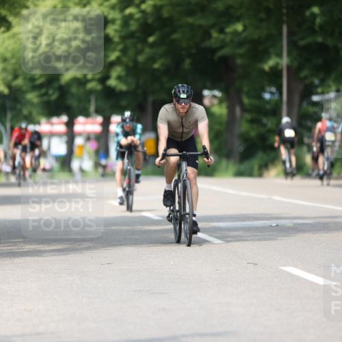 15.06.2025 - 7 Türme Triathlon Yannick Fuchs http://msf.ph/oto/7987291 15.06.2025 12:58:30 Radfahren 367, 384, 386, 440, 585, 606, 762, 769, 772, 881 meine-sportfotos.de
