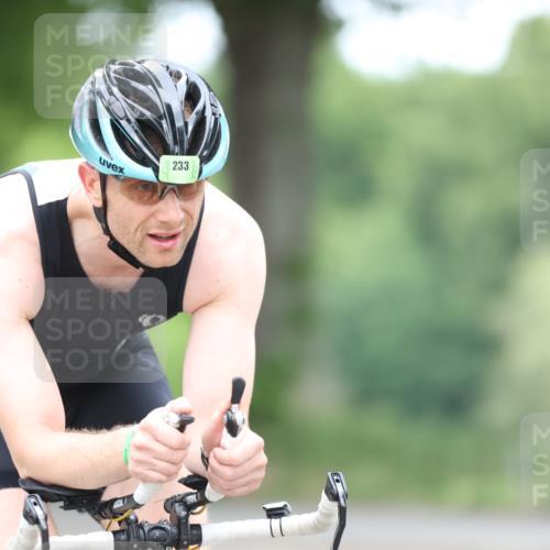 15.06.2025 - 7 Türme Triathlon Yannick Fuchs http://msf.ph/oto/7987297 15.06.2025 11:42:32 Radfahren 204, 209, 233 meine-sportfotos.de