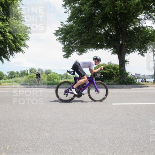 15.06.2025 - 7 Türme Triathlon Yannick Fuchs http://msf.ph/oto/7987379 15.06.2025 12:45:40 Radfahren 236, 242, 318, 370, 414, 657 meine-sportfotos.de