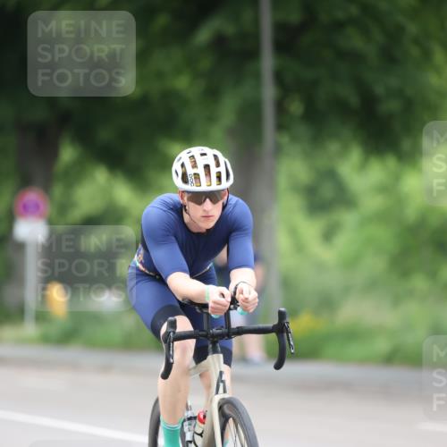 15.06.2025 - 7 Türme Triathlon Yannick Fuchs http://msf.ph/oto/7987410 15.06.2025 11:42:37 Radfahren 204, 209, 278 meine-sportfotos.de