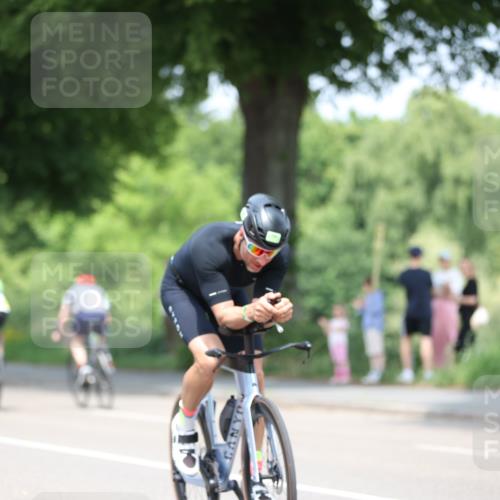 15.06.2025 - 7 Türme Triathlon Yannick Fuchs http://msf.ph/oto/7987528 15.06.2025 12:58:44 Radfahren 402, 460, 506, 527, 531, 665, 680, 707, 719, 740, 950 meine-sportfotos.de