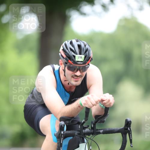 15.06.2025 - 7 Türme Triathlon Yannick Fuchs http://msf.ph/oto/7987531 15.06.2025 11:42:40 Radfahren 204, 209, 278, 341 meine-sportfotos.de