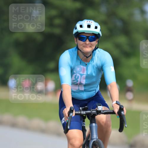 15.06.2025 - 27. Vierlanden-Triathlon H.Heesch http://msf.ph/oto/7987550 15.06.2025 11:38:00 Radfahren 215, 981 meine-sportfotos.de