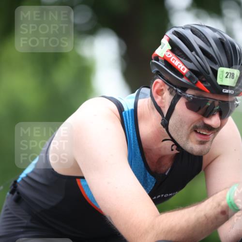 15.06.2025 - 7 Türme Triathlon Yannick Fuchs http://msf.ph/oto/7987557 15.06.2025 11:42:41 Radfahren 204, 278, 341 meine-sportfotos.de