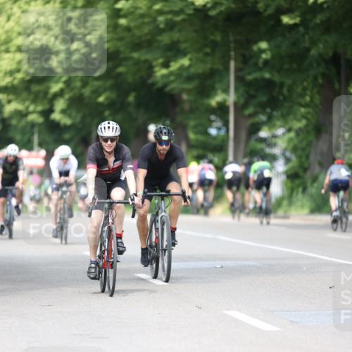15.06.2025 - 7 Türme Triathlon Yannick Fuchs http://msf.ph/oto/7987578 15.06.2025 12:58:48 Radfahren 402, 527, 665, 681, 701, 707, 719, 1182 meine-sportfotos.de