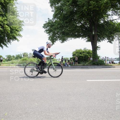 15.06.2025 - 7 Türme Triathlon Yannick Fuchs http://msf.ph/oto/7987581 15.06.2025 12:47:12 Radfahren 256, 494, 629, 651 meine-sportfotos.de