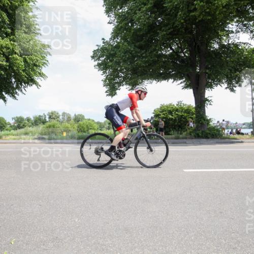 15.06.2025 - 7 Türme Triathlon Yannick Fuchs http://msf.ph/oto/7987609 15.06.2025 12:47:26 Radfahren 202, 633 meine-sportfotos.de