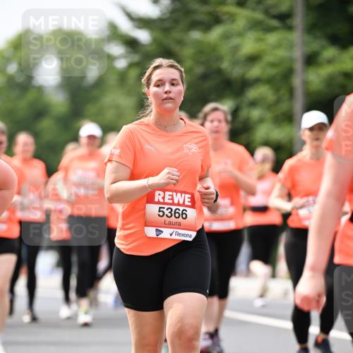 15.06.2025 - REWE Women's Run Dr. Thomas Lammeyer http://msf.ph/oto/7987638 15.06.2025 10:48:16 Laufen 5366 meine-sportfotos.de