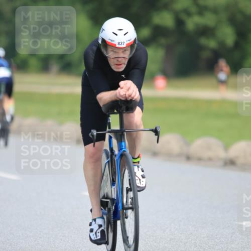 21.06.2025 - 27. Vierlanden-Triathlon H.Heesch http://msf.ph/oto/7987683 15.06.2025 11:38:38 Radfahren 636, 668, 716, 793, 837 meine-sportfotos.de