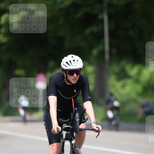 15.06.2025 - 7 Türme Triathlon Yannick Fuchs http://msf.ph/oto/7987721 15.06.2025 12:58:59 Radfahren 327, 1006 meine-sportfotos.de