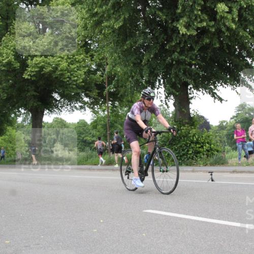 15.06.2025 - 7 Türme Triathlon Yannick Fuchs http://msf.ph/oto/7987723 15.06.2025 14:00:32 Radfahren  meine-sportfotos.de