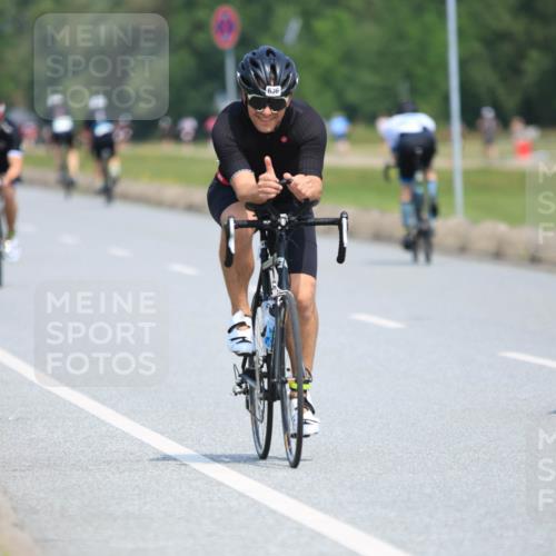 21.06.2025 - 27. Vierlanden-Triathlon H.Heesch http://msf.ph/oto/7987724 15.06.2025 11:38:43 Radfahren 636, 668, 744, 793 meine-sportfotos.de