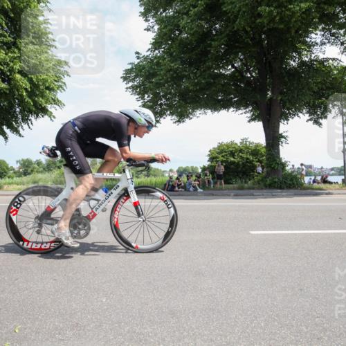15.06.2025 - 7 Türme Triathlon Yannick Fuchs http://msf.ph/oto/7987751 15.06.2025 12:48:56 Radfahren 256, 262, 445, 446, 633 meine-sportfotos.de