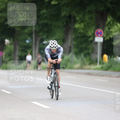 15.06.2025 - 7 Türme Triathlon Yannick Fuchs http://msf.ph/oto/7987757 15.06.2025 11:43:05 Radfahren 254, 290, 317 meine-sportfotos.de