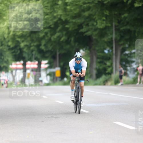 15.06.2025 - 7 Türme Triathlon Yannick Fuchs http://msf.ph/oto/7987824 15.06.2025 11:43:28 Radfahren 242, 311 meine-sportfotos.de