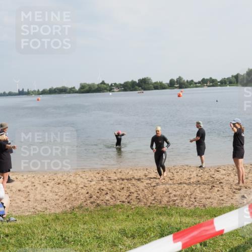 21.06.2025 - 27. Vierlanden-Triathlon MichiJ http://msf.ph/oto/7987832 15.06.2026 09:13:53 Schwimmen 203, 228 meine-sportfotos.de