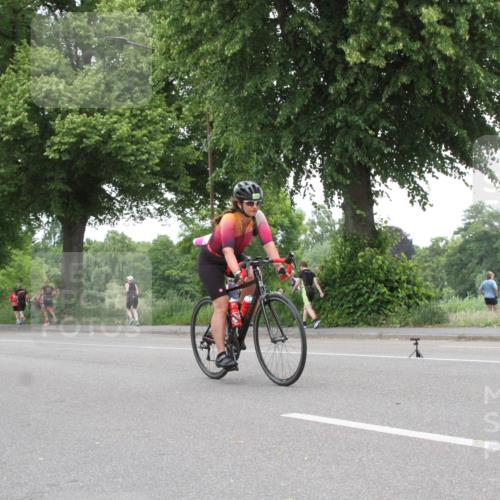 15.06.2025 - 7 Türme Triathlon Yannick Fuchs http://msf.ph/oto/7987888 15.06.2025 14:03:40 Radfahren  meine-sportfotos.de
