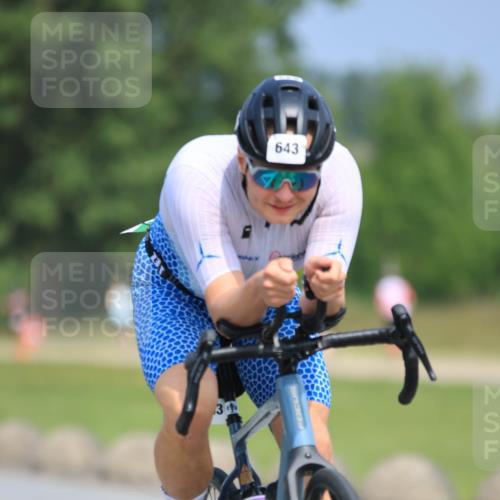 15.06.2025 - 27. Vierlanden-Triathlon H.Heesch http://msf.ph/oto/7987921 15.06.2025 11:39:07 Radfahren 220, 641, 643, 723, 733, 746 meine-sportfotos.de