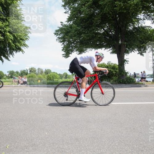15.06.2025 - 7 Türme Triathlon Yannick Fuchs http://msf.ph/oto/7987934 15.06.2025 12:50:31 Radfahren 537, 541 meine-sportfotos.de