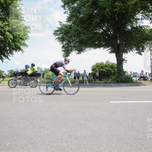 15.06.2025 - 7 Türme Triathlon Yannick Fuchs http://msf.ph/oto/7988009 15.06.2025 12:50:57 Radfahren 208, 225, 308, 435, 610, 616, 638 meine-sportfotos.de