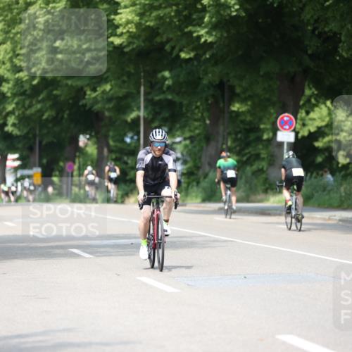 15.06.2025 - 7 Türme Triathlon Yannick Fuchs http://msf.ph/oto/7988010 15.06.2025 12:59:27 Radfahren 755, 842, 1075 meine-sportfotos.de